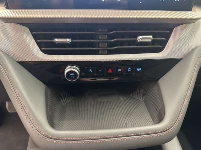 2025 Ford Explorer photo 22