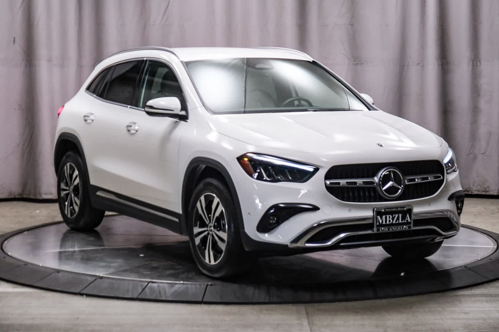 2025 Mercedes Benz GLA 250 photo 4