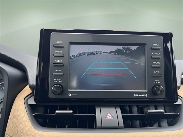2021 Toyota RAV4 XLE photo 20