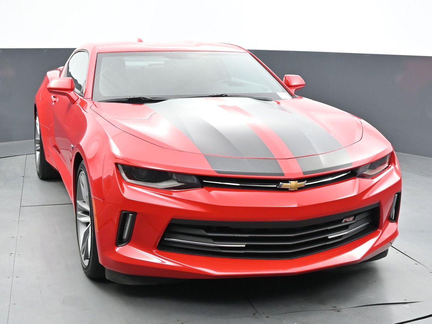 2018 Chevrolet Camaro photo 2