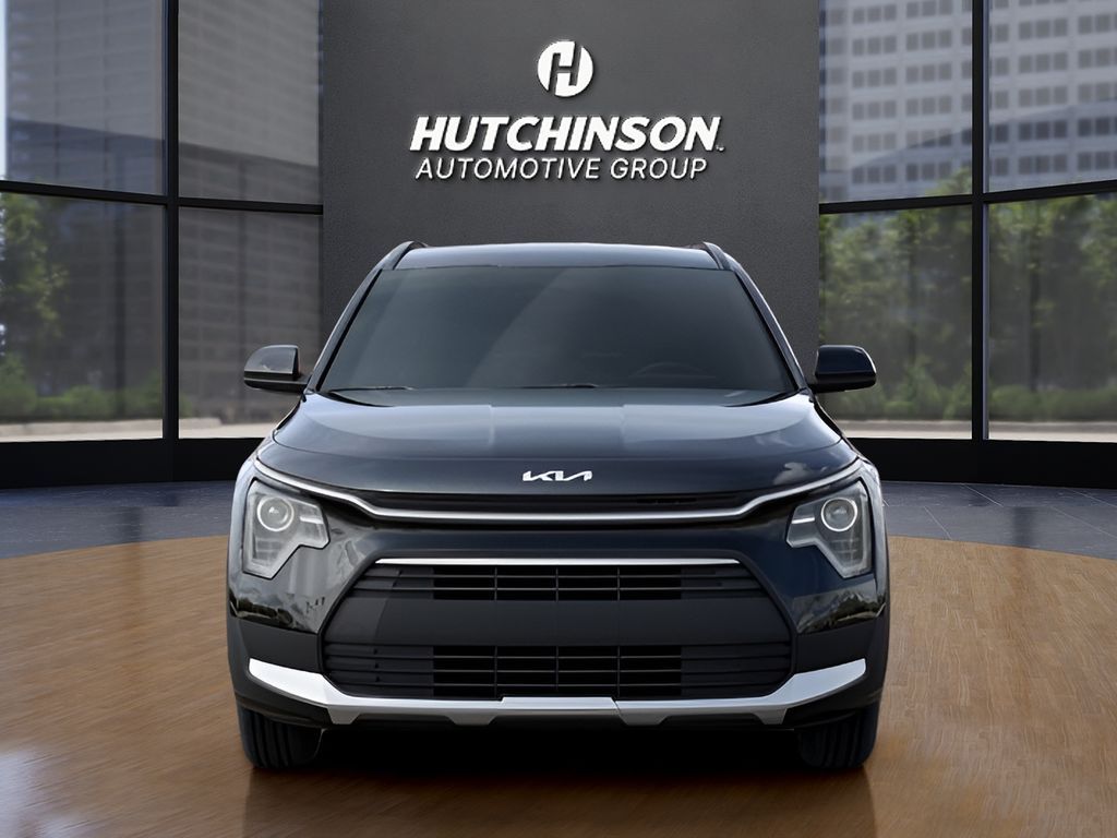 2024 Kia Niro LX photo 2
