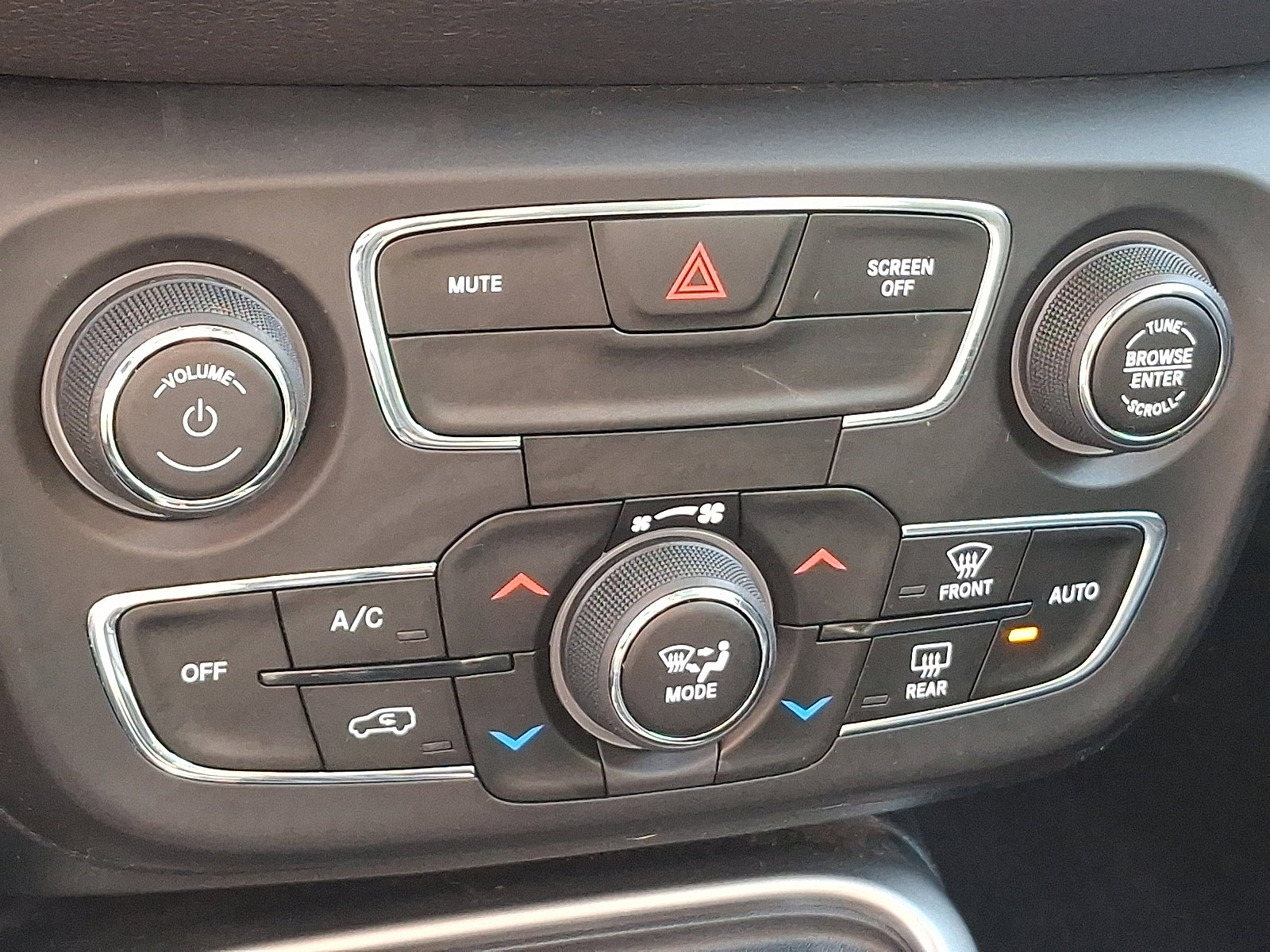 2018 Jeep Compass Latitude photo 12