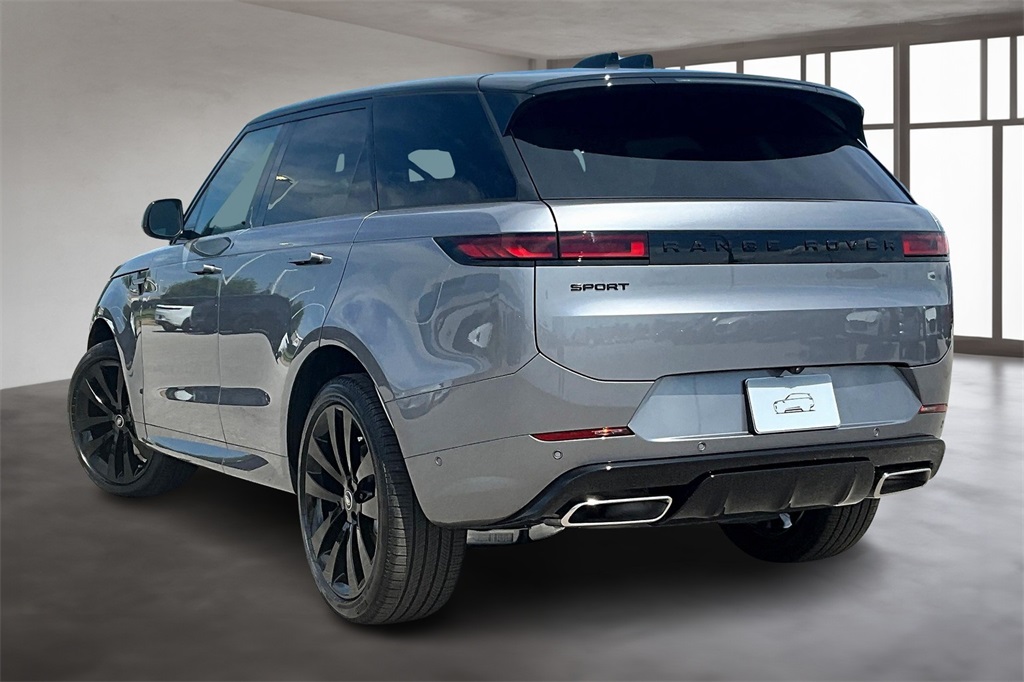 2025 Land Rover Range Rover Sport SE photo 3