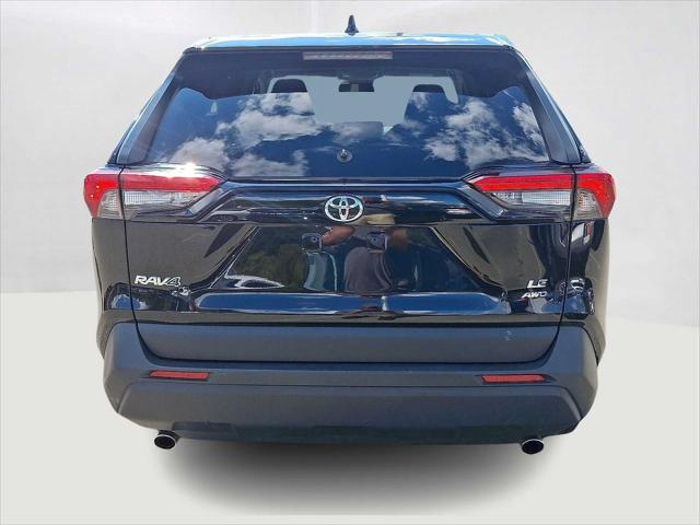 2024 Toyota RAV4 LE photo 6