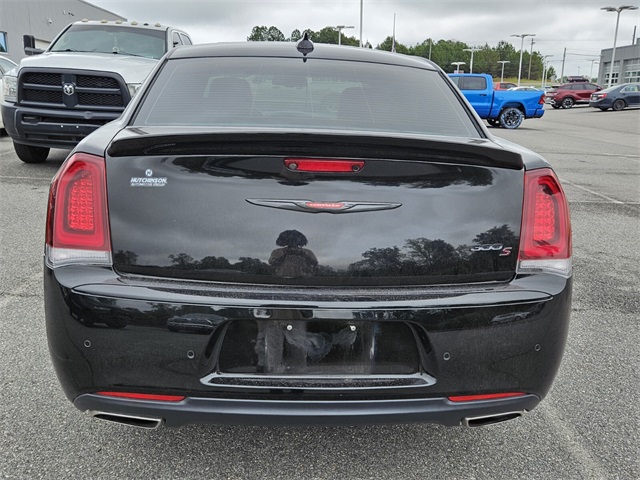 2022 Chrysler 300 S photo 6