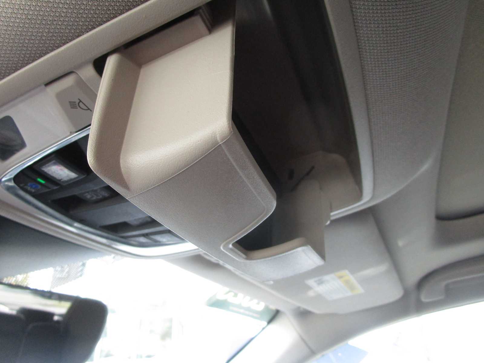 2023 Acura MDX SH-AWD Advance photo 28