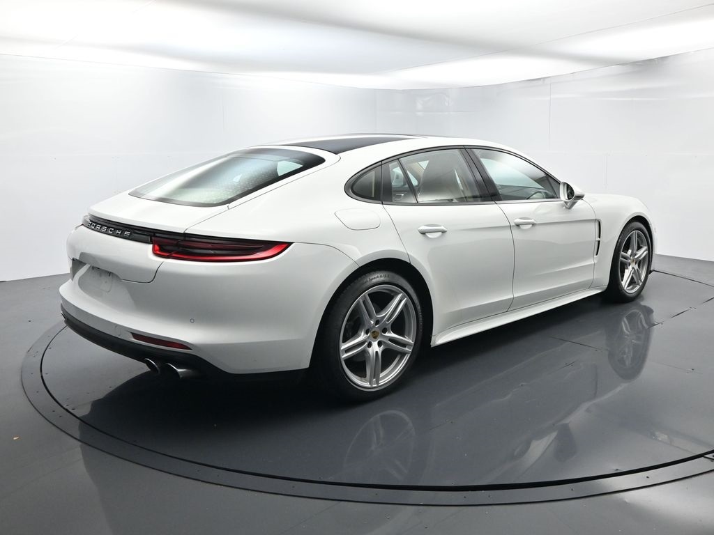2019 Porsche Panamera Base photo 13