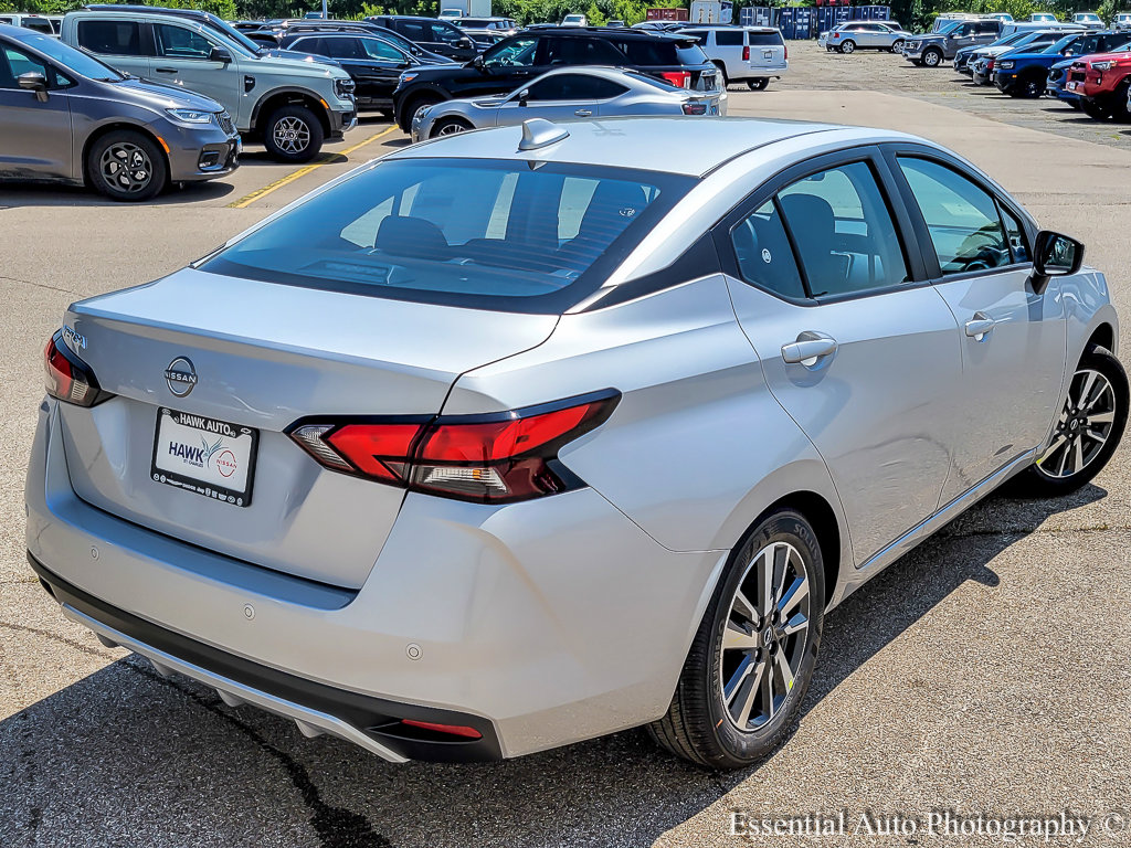 2025 Nissan Versa SV photo 7