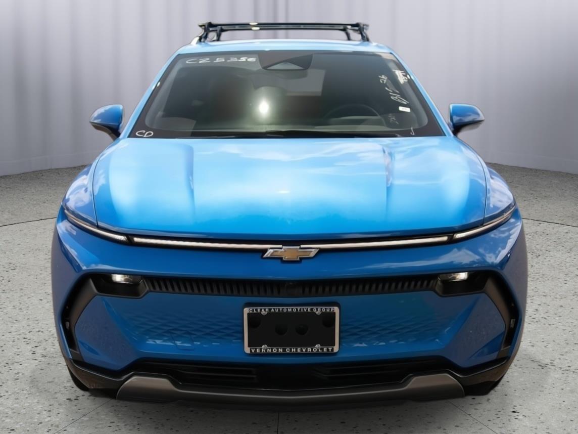 2025 Chevrolet Equinox EV 1LT photo 2
