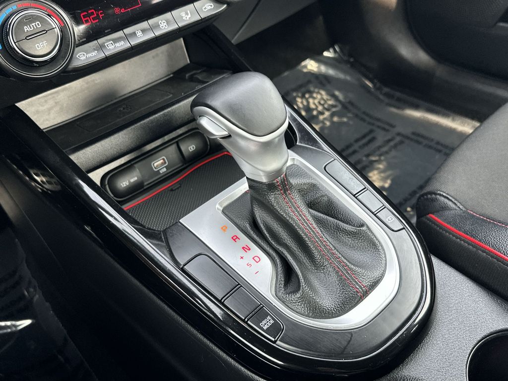 2022 Kia Forte GT photo 23