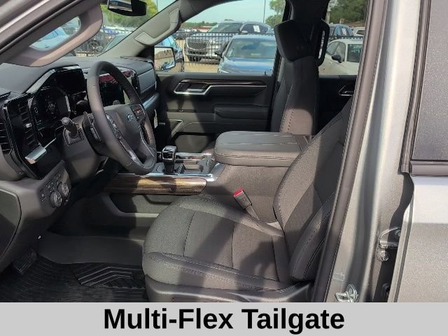 2026 Chevrolet Silverado 1500 RST photo 10