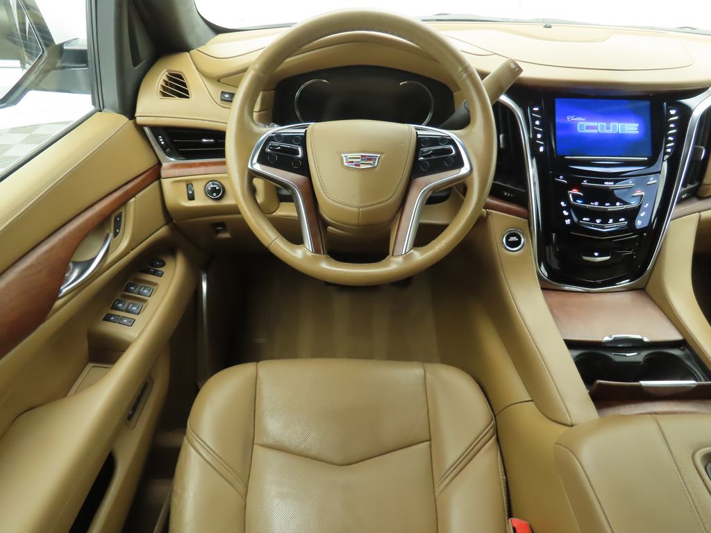 2017 Cadillac Escalade Platinum photo 10