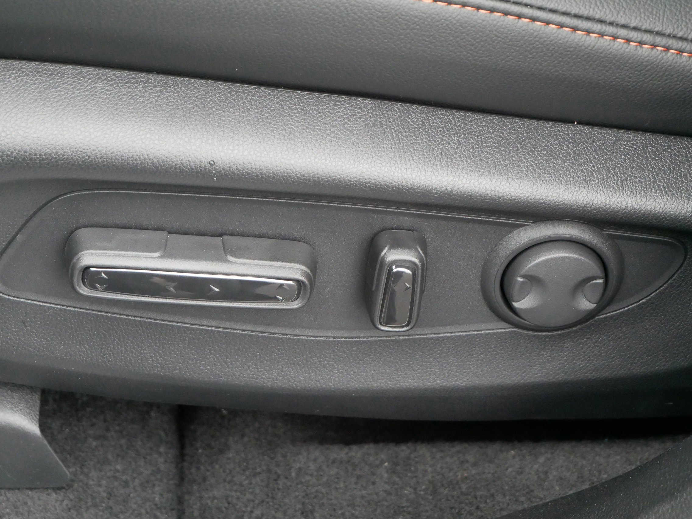 2026 Honda CR-V Hybrid Sport Touring photo 14