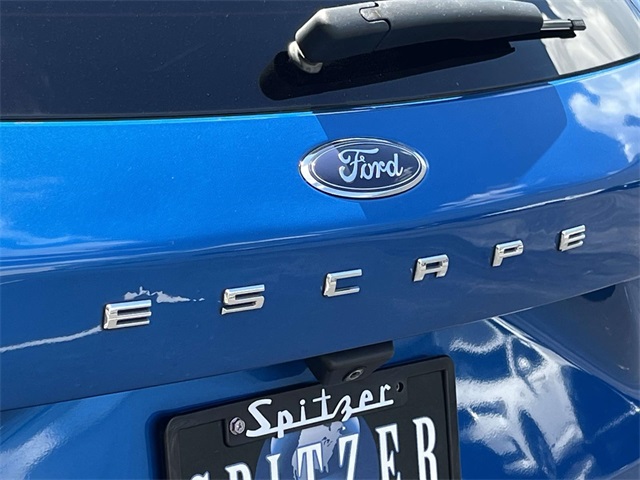 2021 Ford Escape Hybrid SEL photo 12