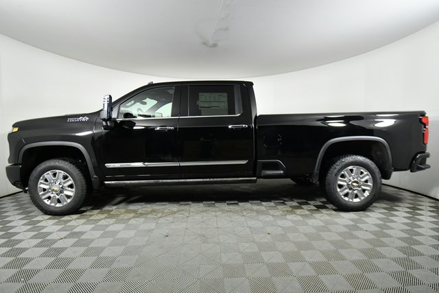 2025 Chevrolet Silverado 3500HD High Country photo 14