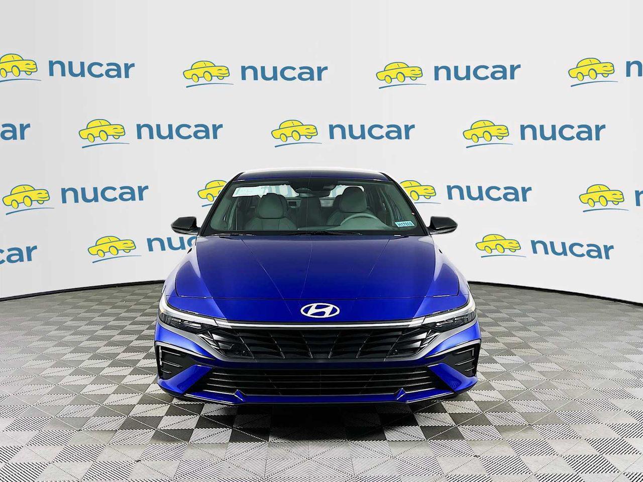 2025 Hyundai Elantra SEL Sport photo 2