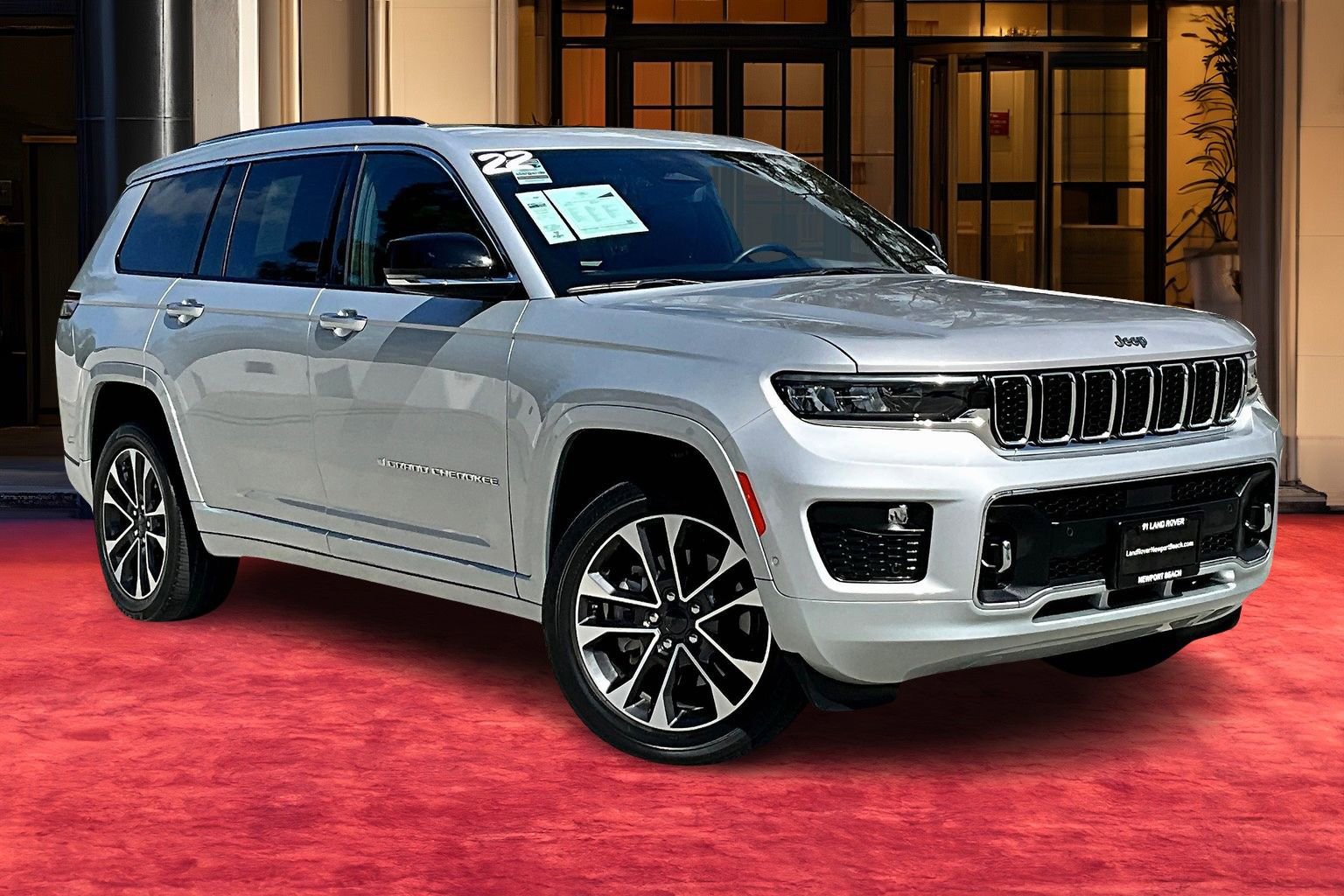 2022 Jeep Grand Cherokee Overland photo 8