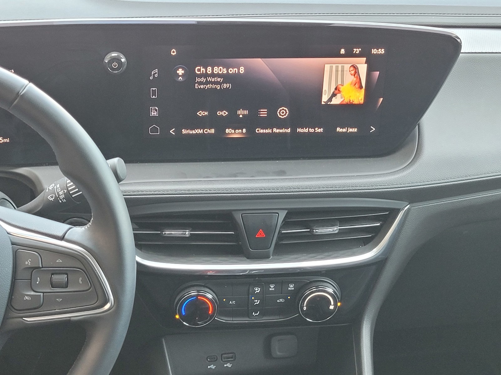 2024 Buick Encore GX Sport Touring photo 11