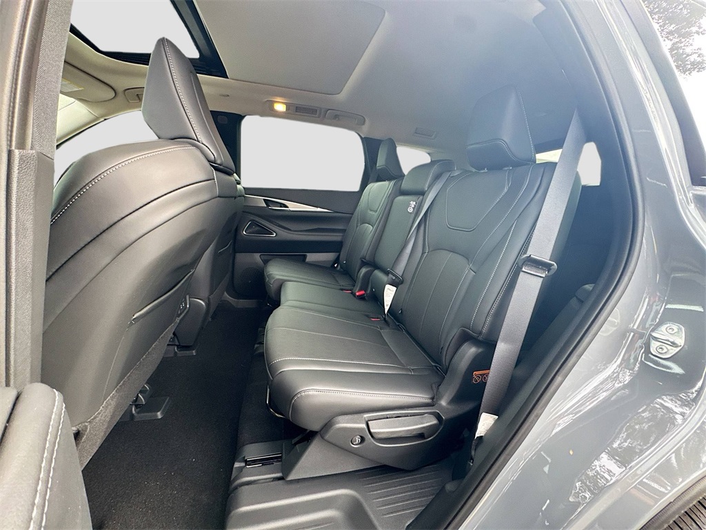 2026 Infiniti QX60 Luxe photo 24