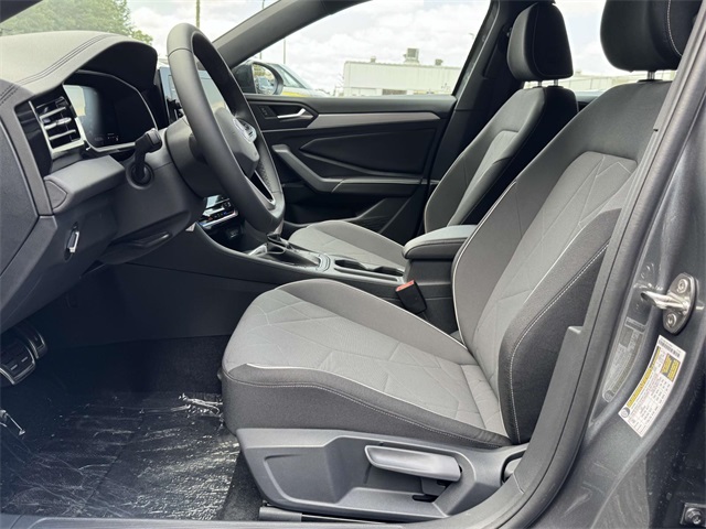 2025 Volkswagen Jetta 1.5T Sport photo 10
