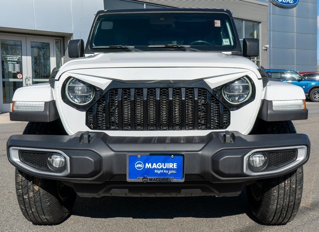 2021 Jeep Wrangler Unlimited Sahara photo 3