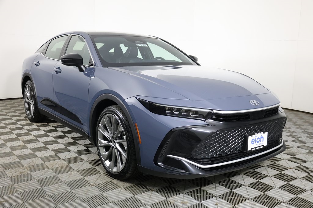 2026 Toyota Crown Limited's photo