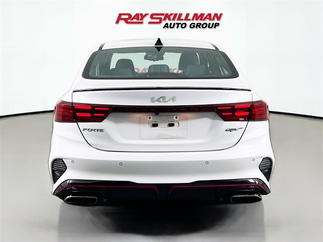 2023 Kia Forte GT photo 4