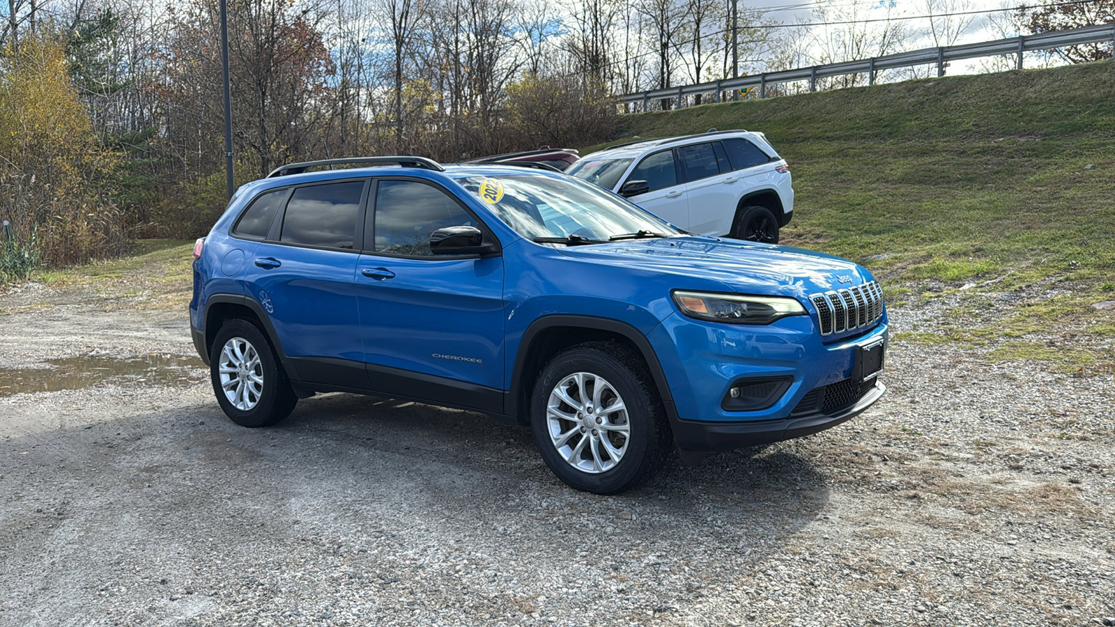 2022 Jeep Cherokee Latitude Lux photo 2