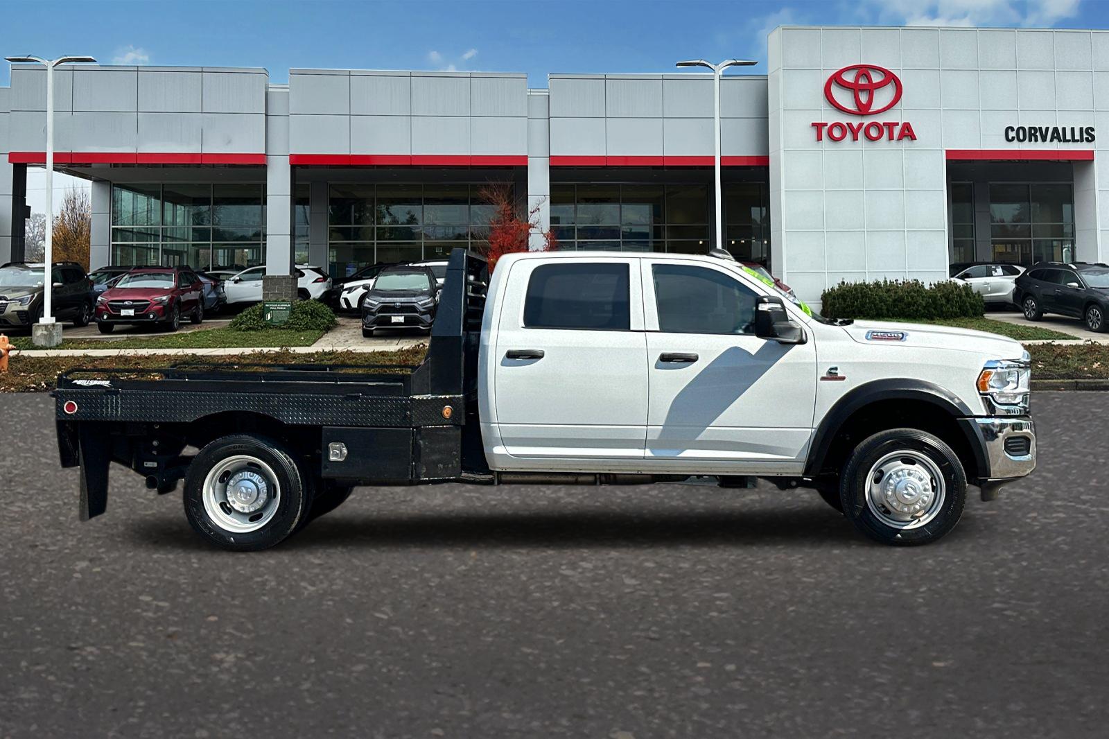 2024 Ram 4500 Tradesman photo 2