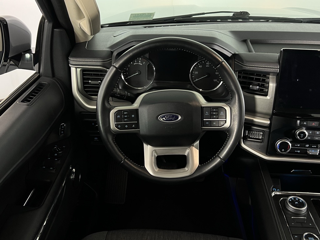 2024 Ford Expedition XLT photo 13