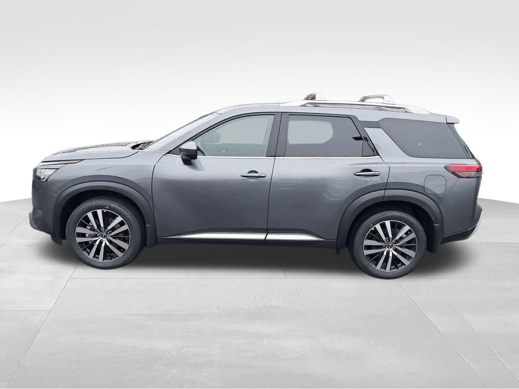 2025 Nissan Pathfinder Platinum photo 2