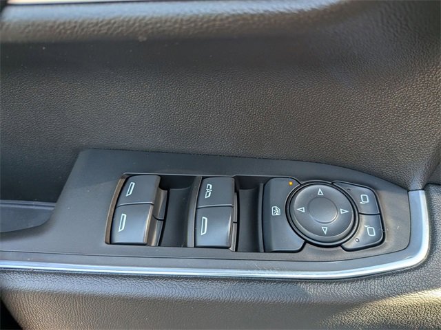 2025 Chevrolet Silverado 1500 LT photo 13