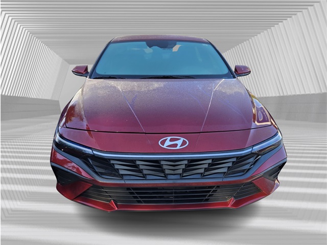 2024 Hyundai Elantra SEL photo 2