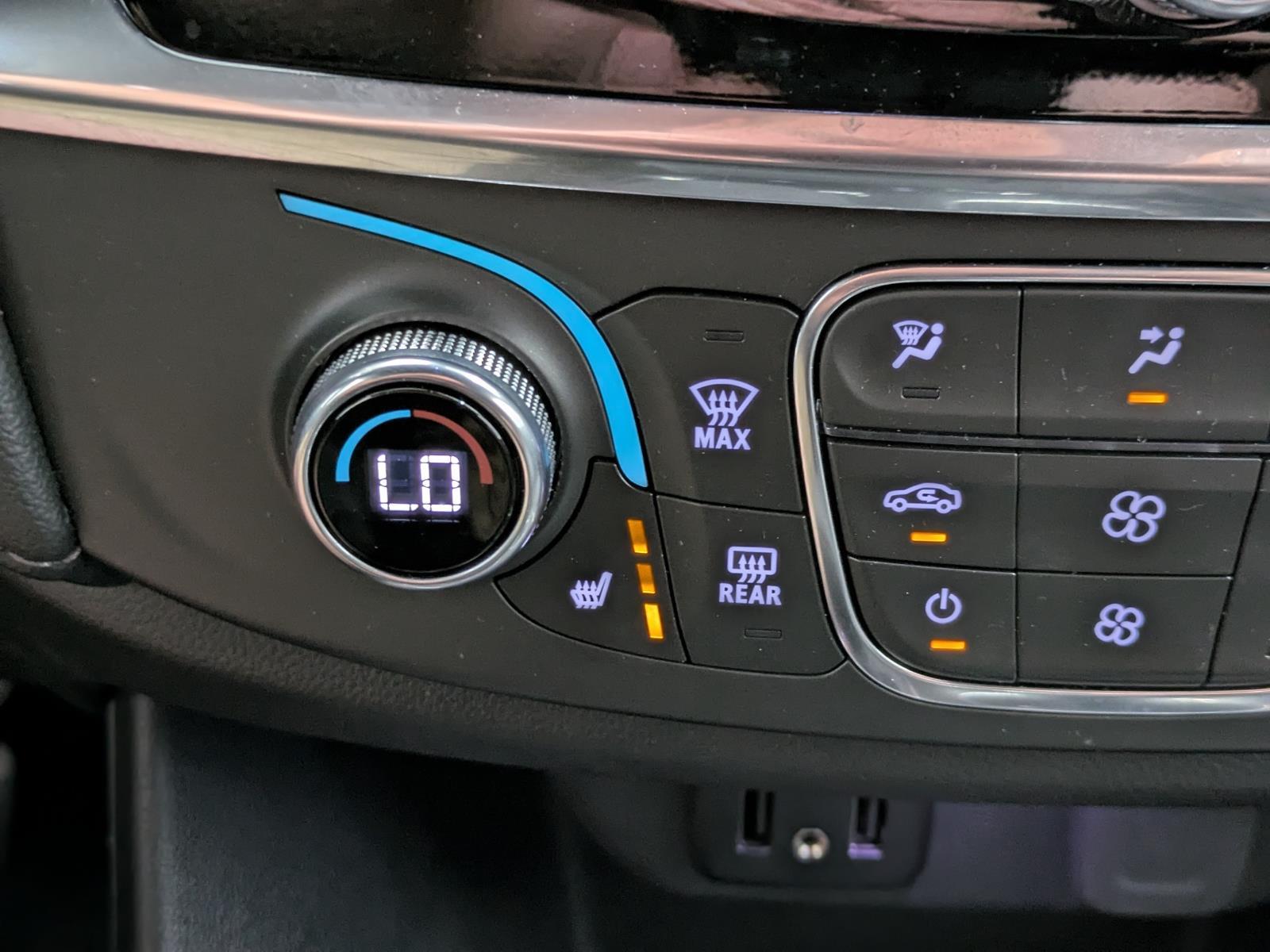2023 Chevrolet Traverse Cloth photo 4