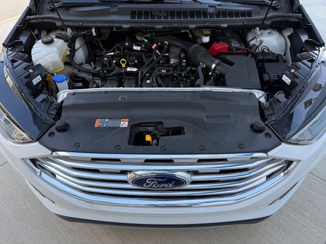 2022 Ford Edge SEL photo 32