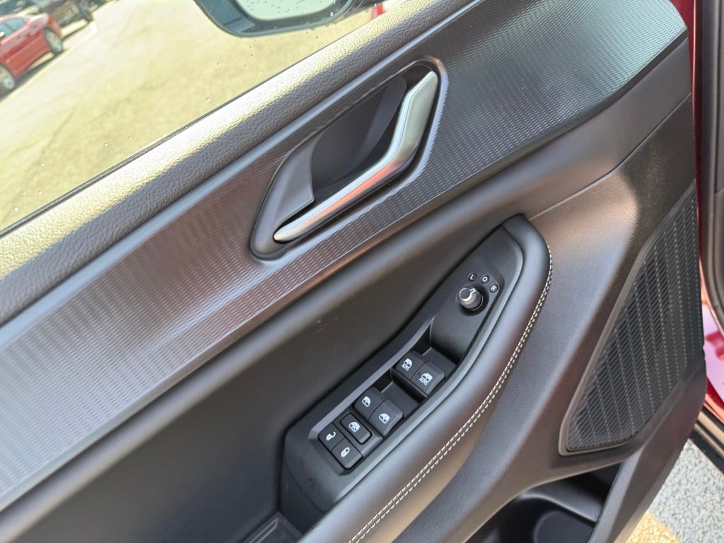 2025 Jeep Grand Cherokee Altitude photo 10