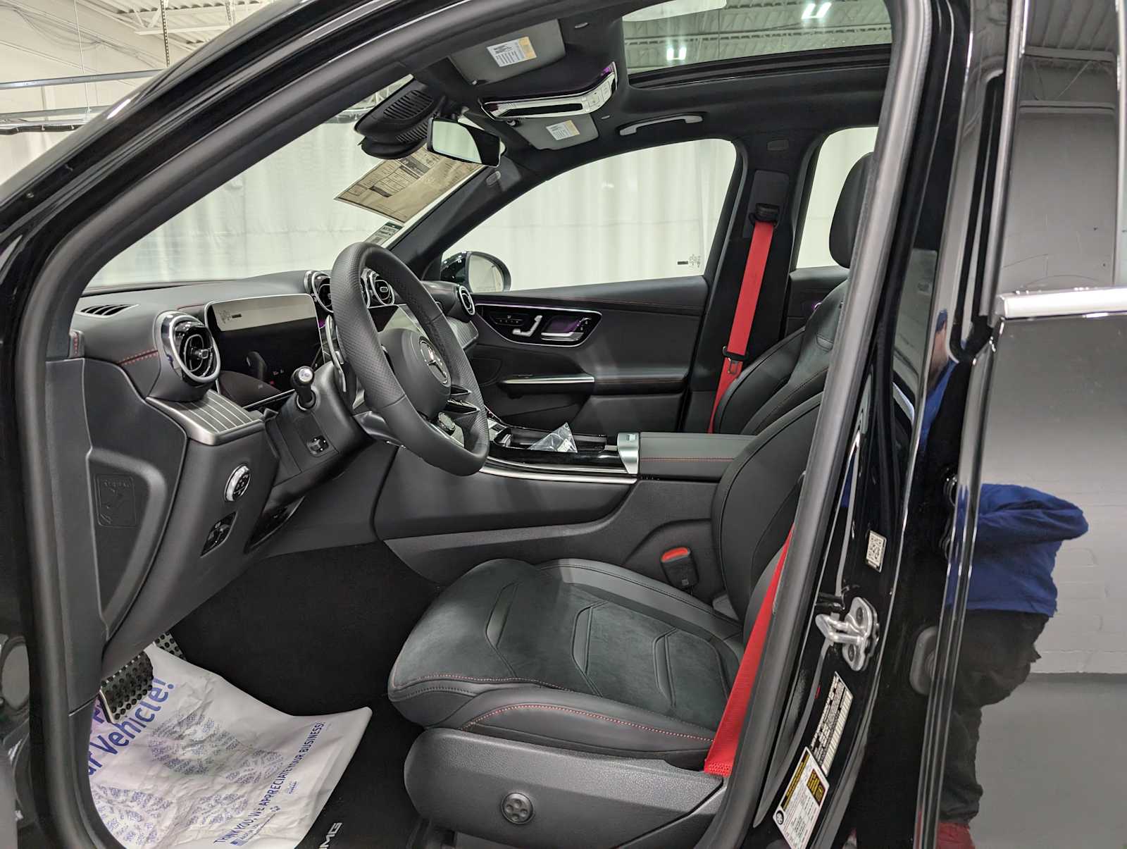 2025 Mercedes Benz GLC AMG 43 4MATIC photo 2
