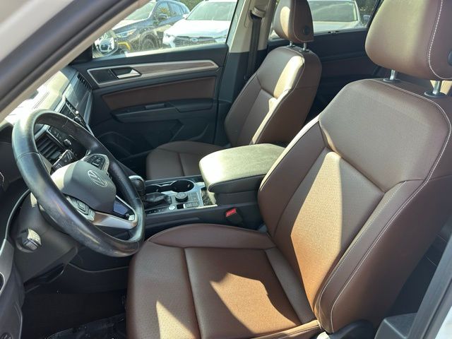 2021 Volkswagen Atlas SEL photo 30