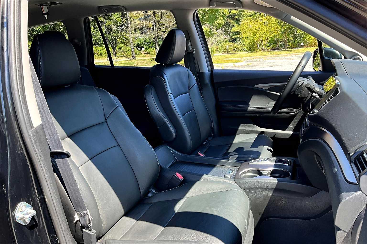 2021 Honda Pilot Special Edition photo 8
