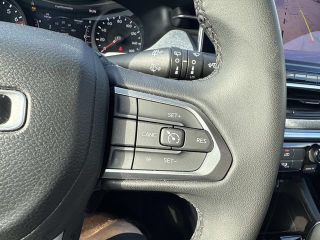 2024 Jeep Compass Latitude photo 29
