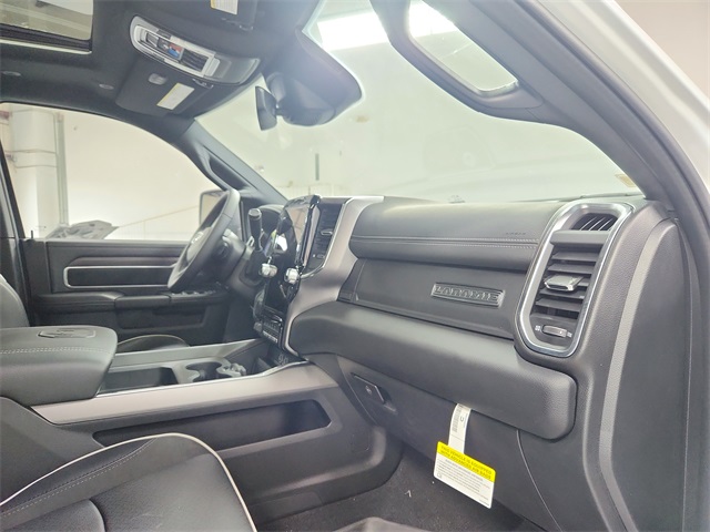 2025 Ram 3500 Laramie photo 29