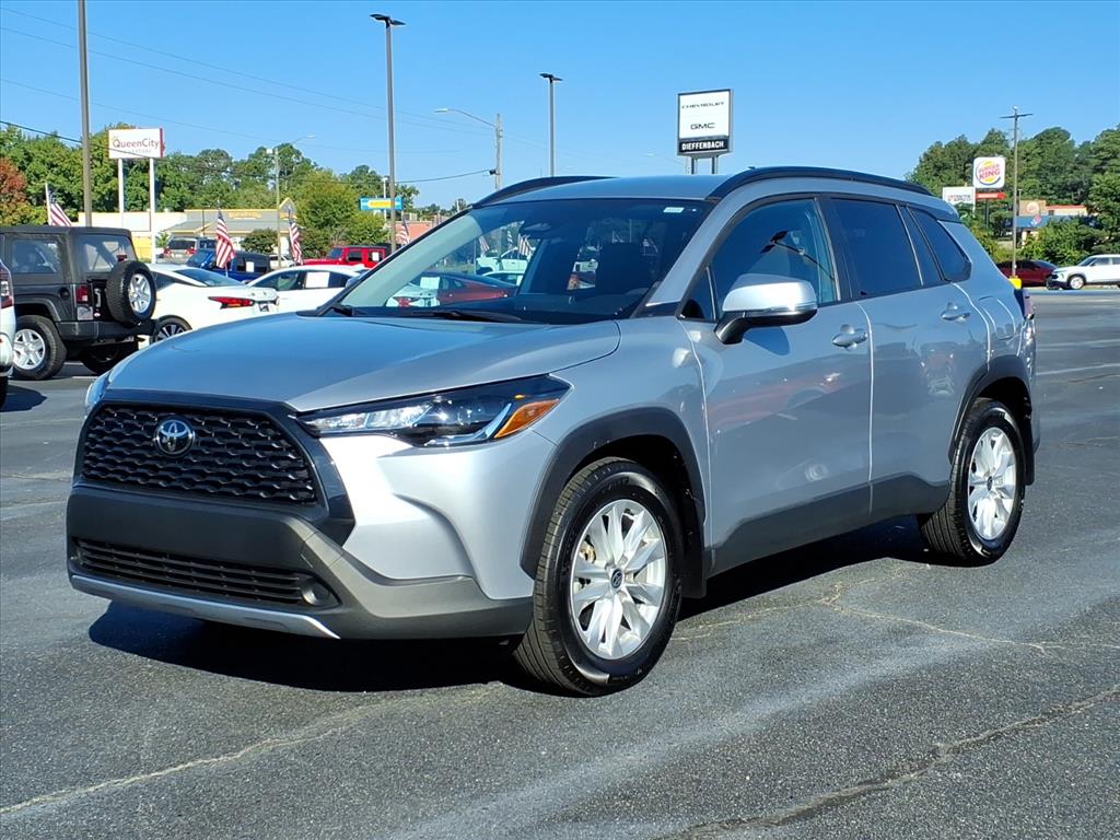 2024 Toyota Corolla Cross LE