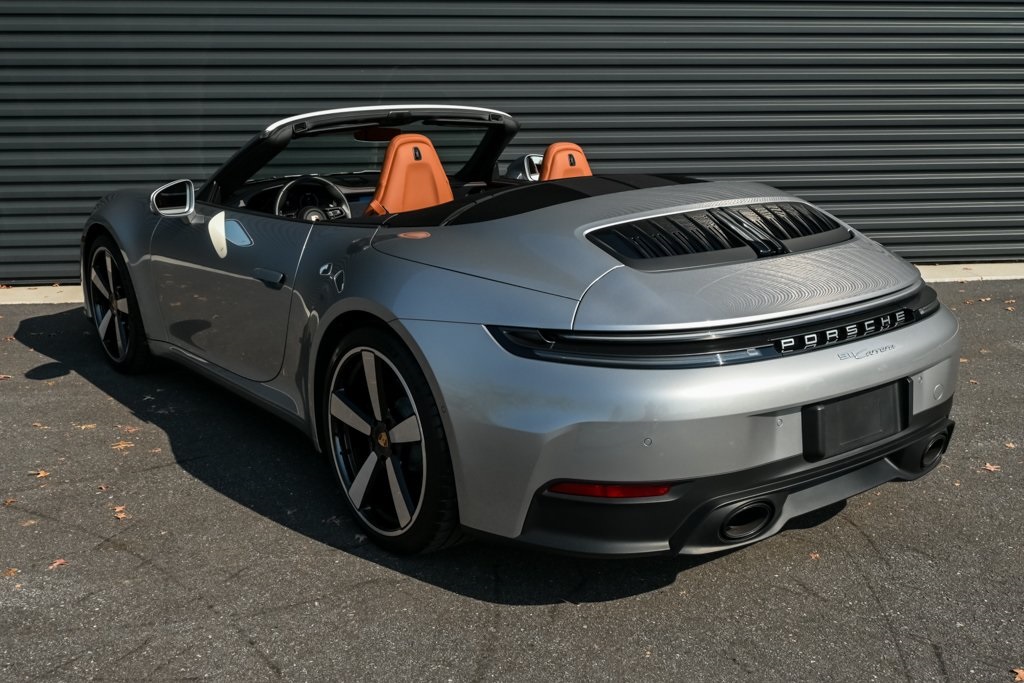 2025 Porsche 911 Cabriolet photo 3