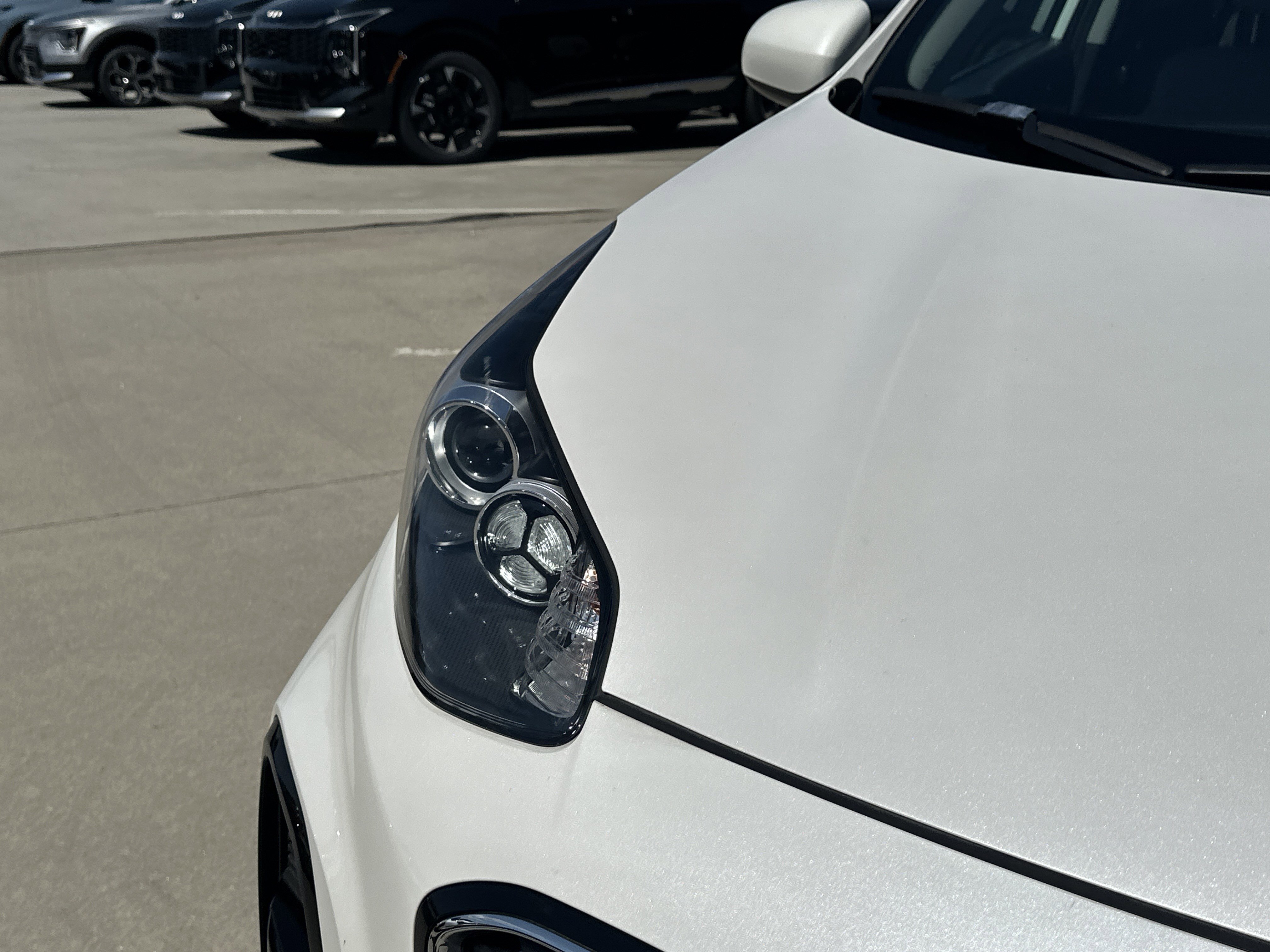 2021 Kia Sportage LX photo 2
