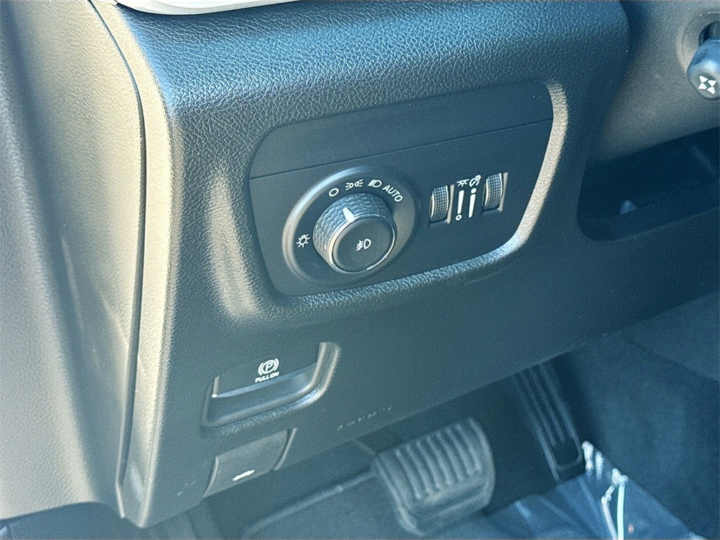 2024 Jeep Grand Cherokee Limited photo 4