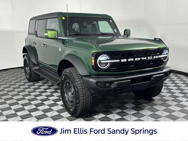 2025 Ford Bronco 4-Door Outer Banks's photo