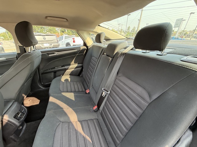 2018 Ford Fusion SE photo 24