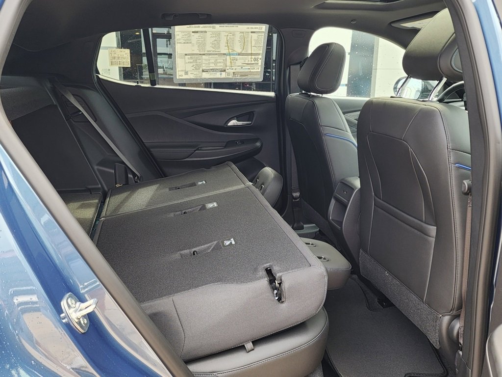 2025 Buick Envista ST photo 37