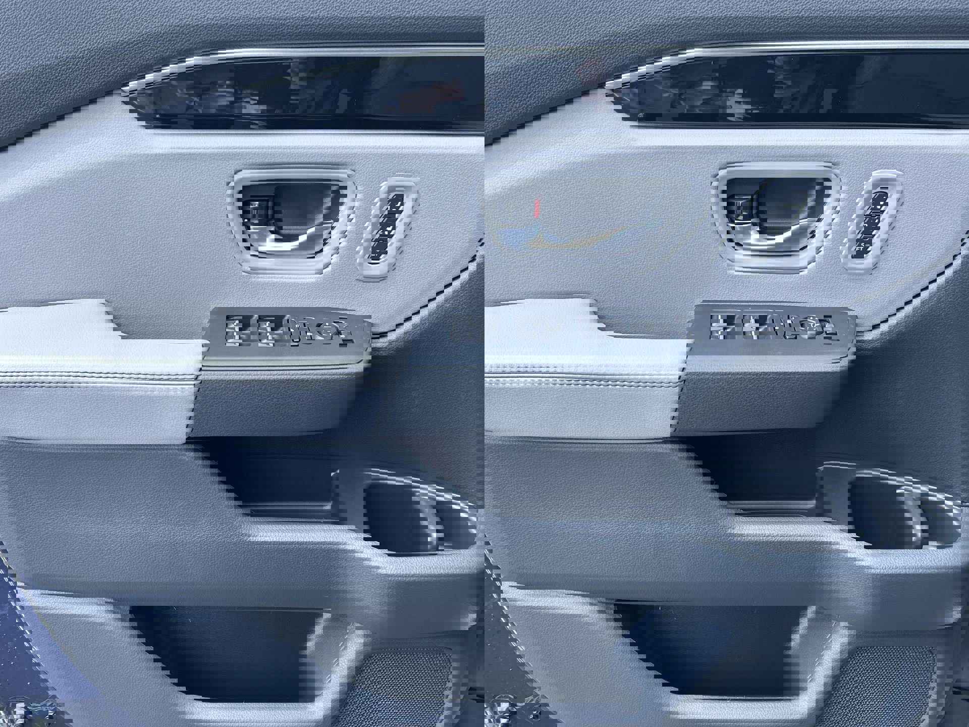 2025 Honda Pilot Touring photo 10