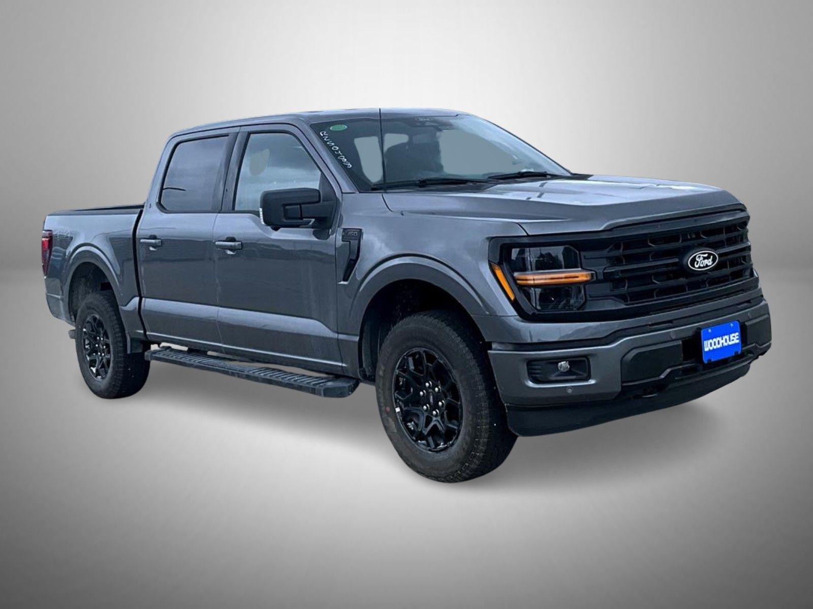2025 Ford F-150 XLT photo 2